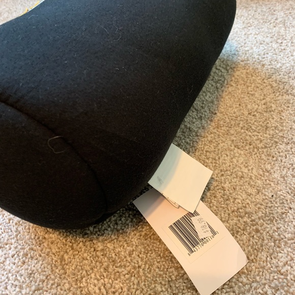 *NWT* Missouri Pillows - Picture 2 of 3